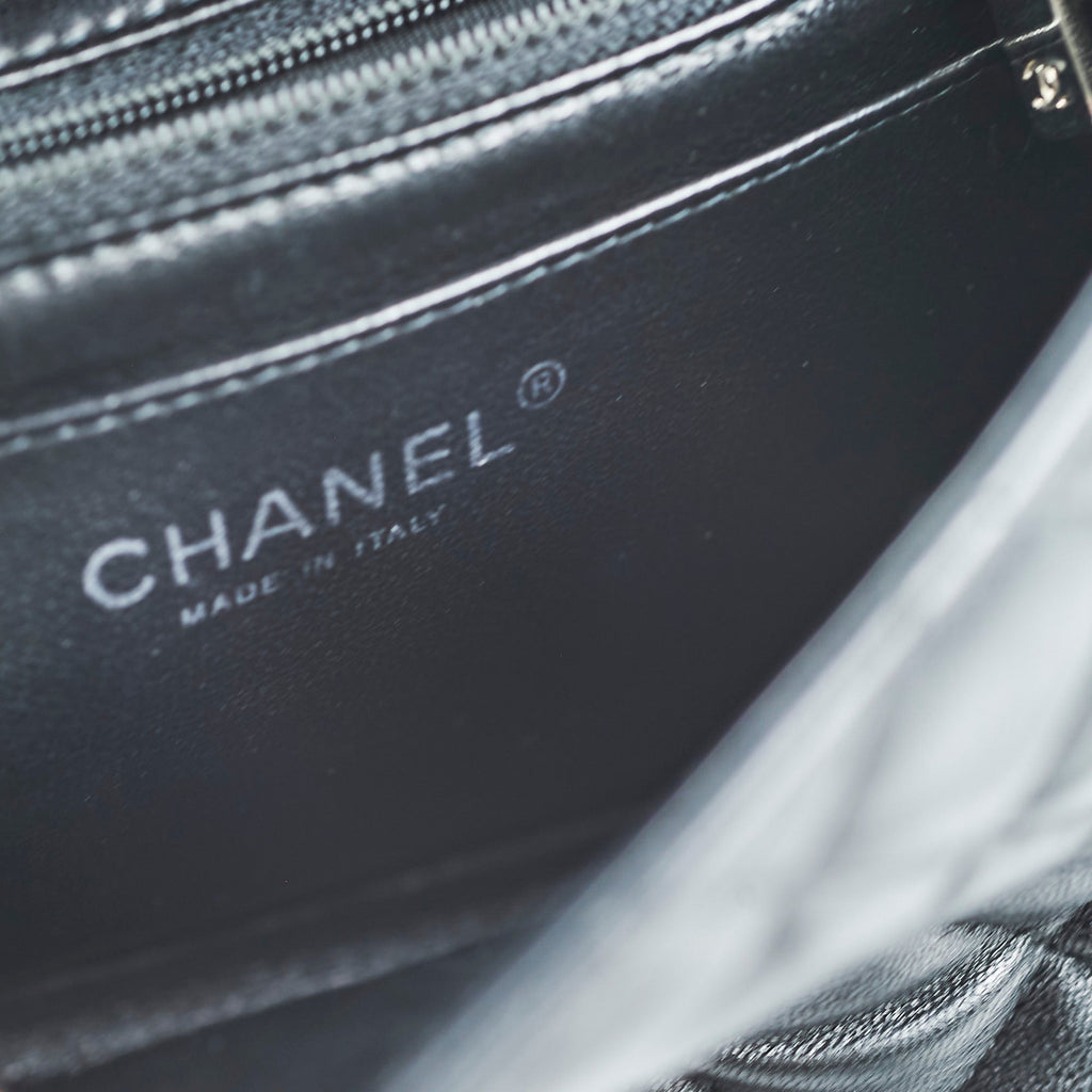 Chanel Classic Flap Square Lambskin Black Mini - Series 20