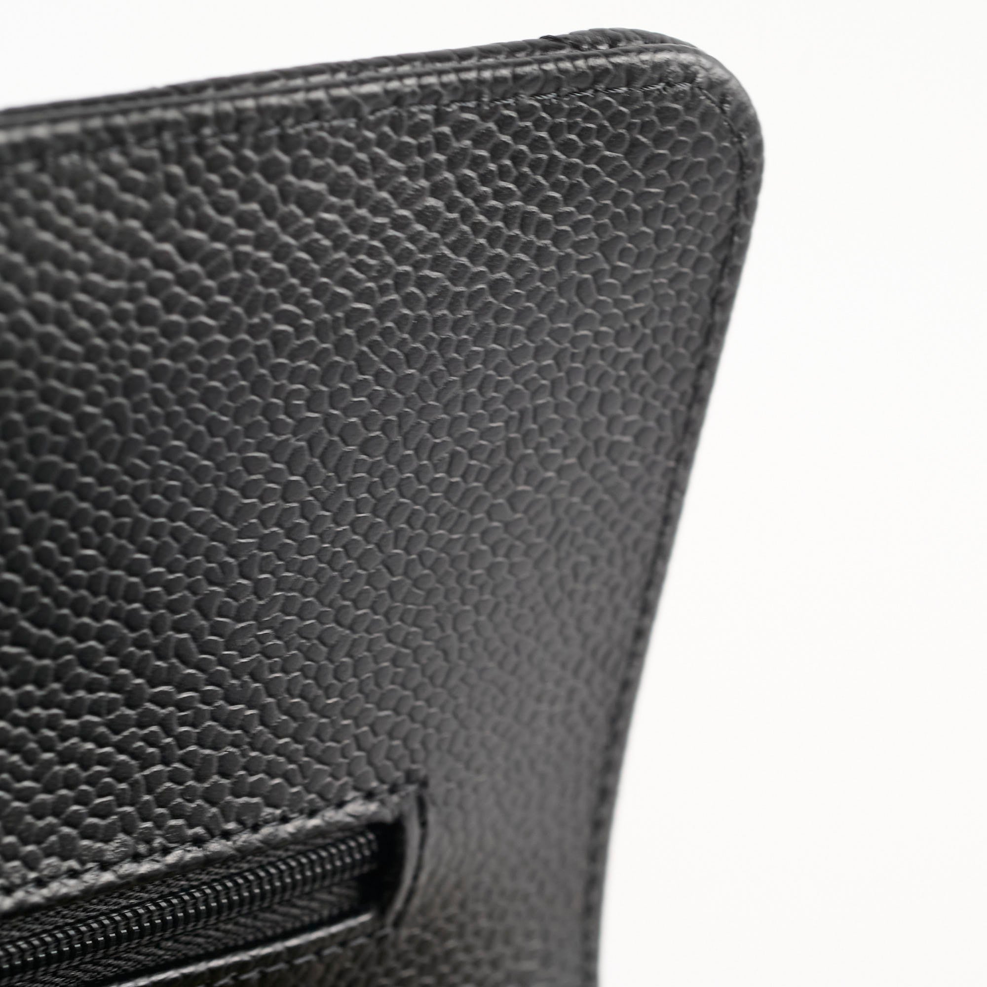 Chanel Classic Flap Medium Black Caviar GHW (microchip)