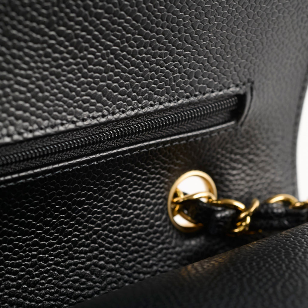 Chanel Classic Flap Medium Black Caviar GHW (microchip)