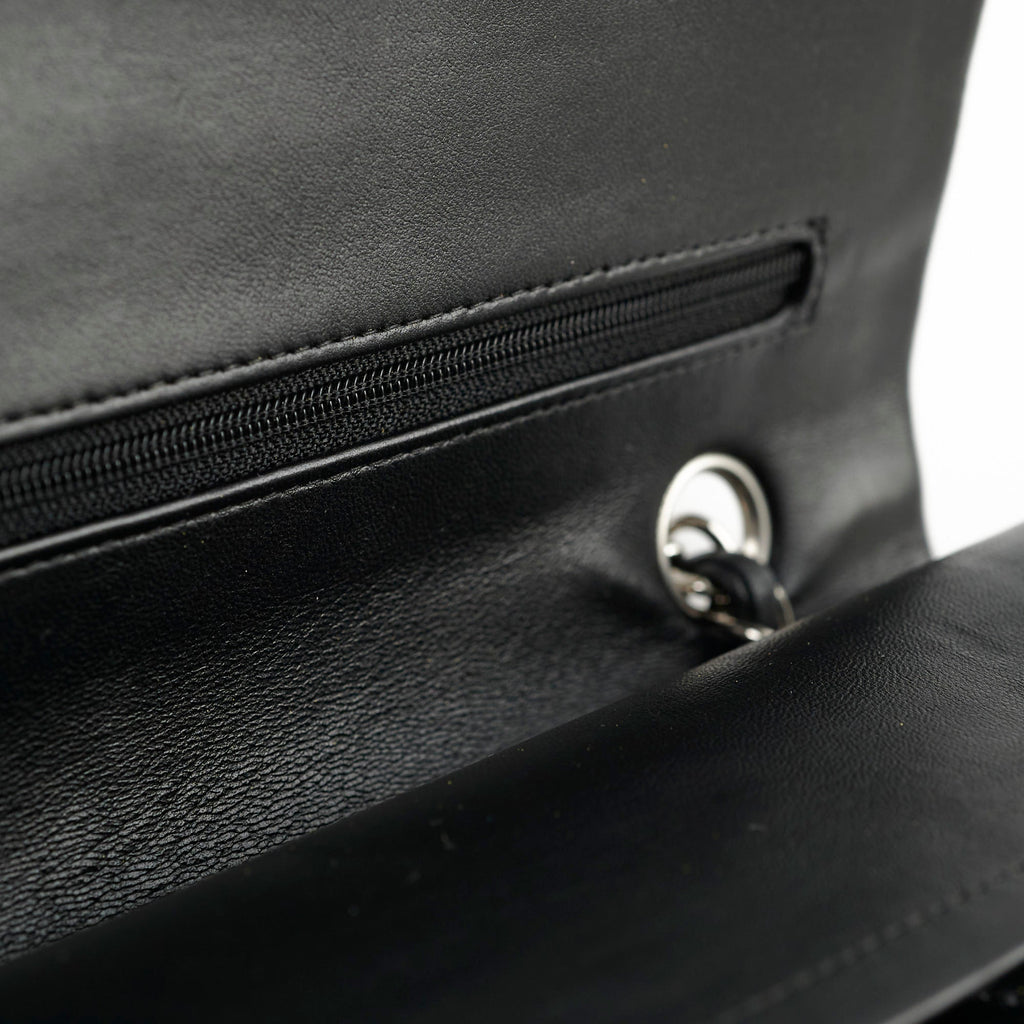 Chanel Classic Flap Medium M/L Lambskin Black