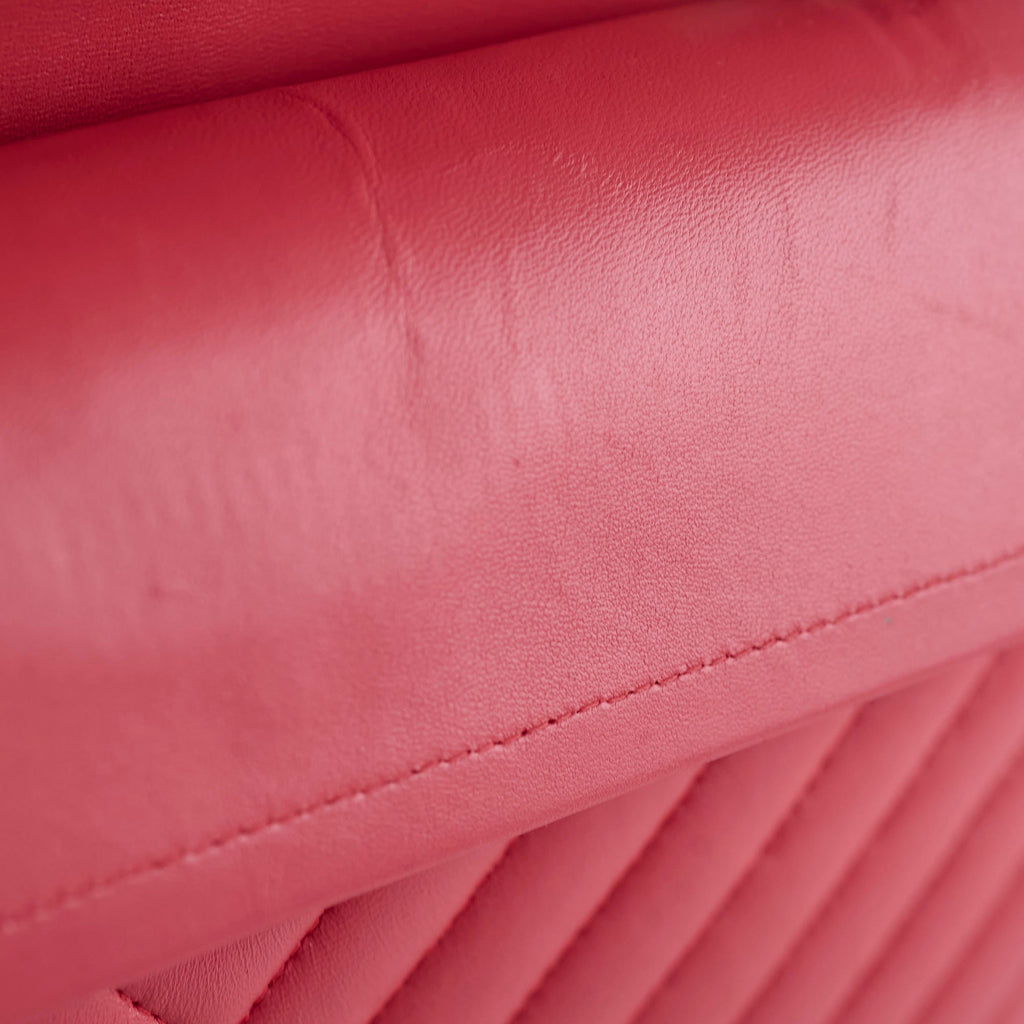 Chanel Medium Chevron Classic Flap Pink Calfskin