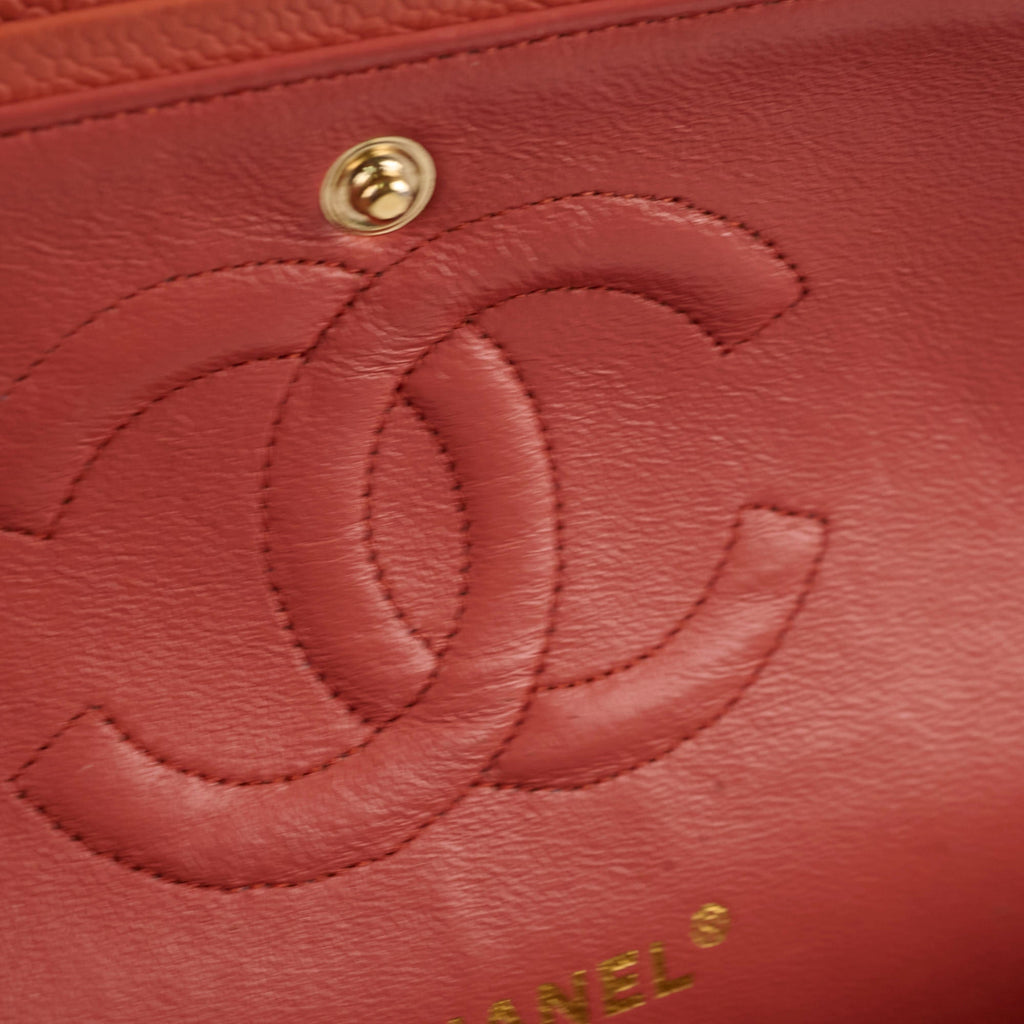 Chanel Medium/Large 24k plated caviar classic flap salmon