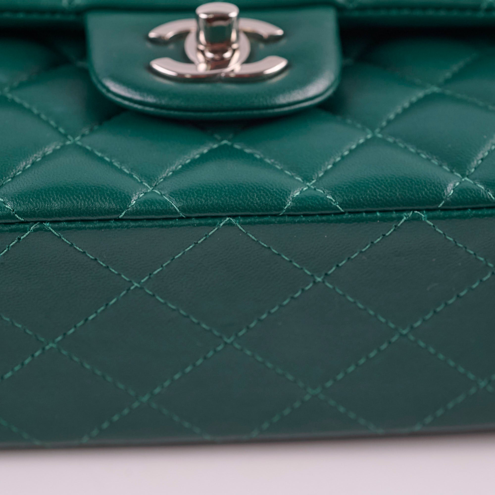 Chanel Medium Classic Flap Green Lambskin SHW 25 series