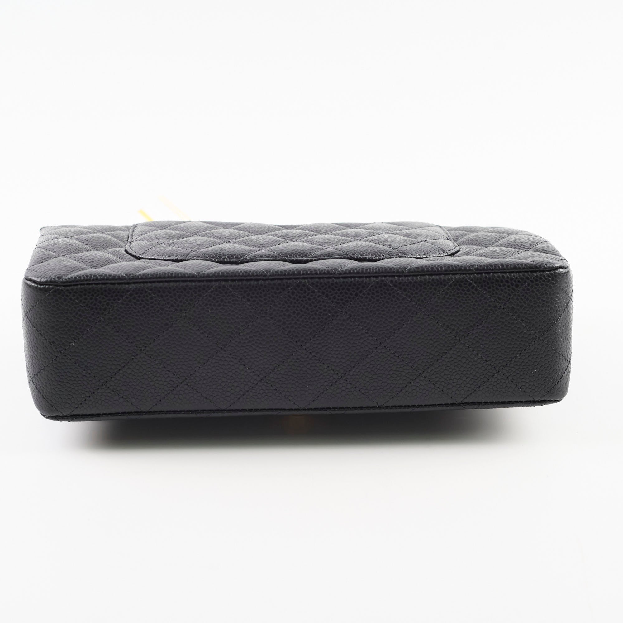 Chanel Medium/Large Quilted Classic Flap Caviar Black (Microchipped)