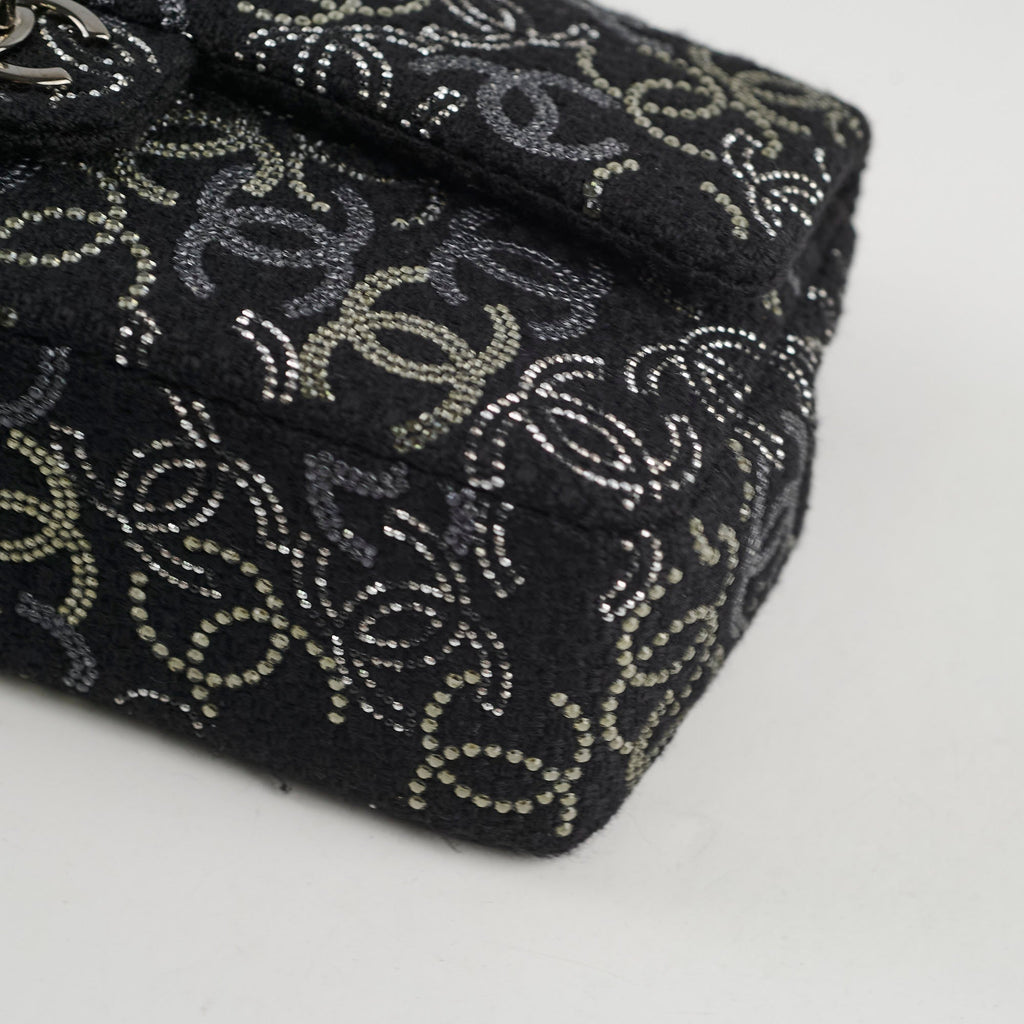 Chanel Medium/large Classic Flap CC Crystal Tweed Black