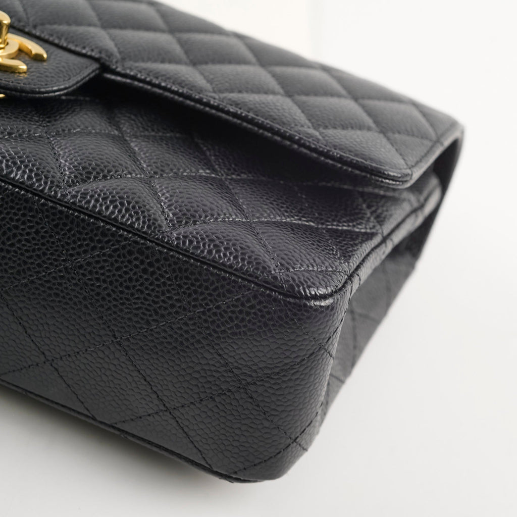 Chanel M/L Classic Flap Caviar Black (Microchipped)