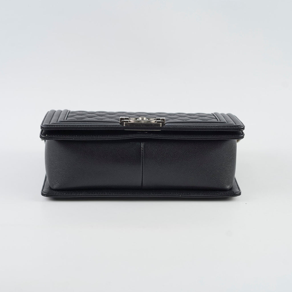 Chanel Old Medium Classic Flap Black Caviar Ruthenium HW (microchip)