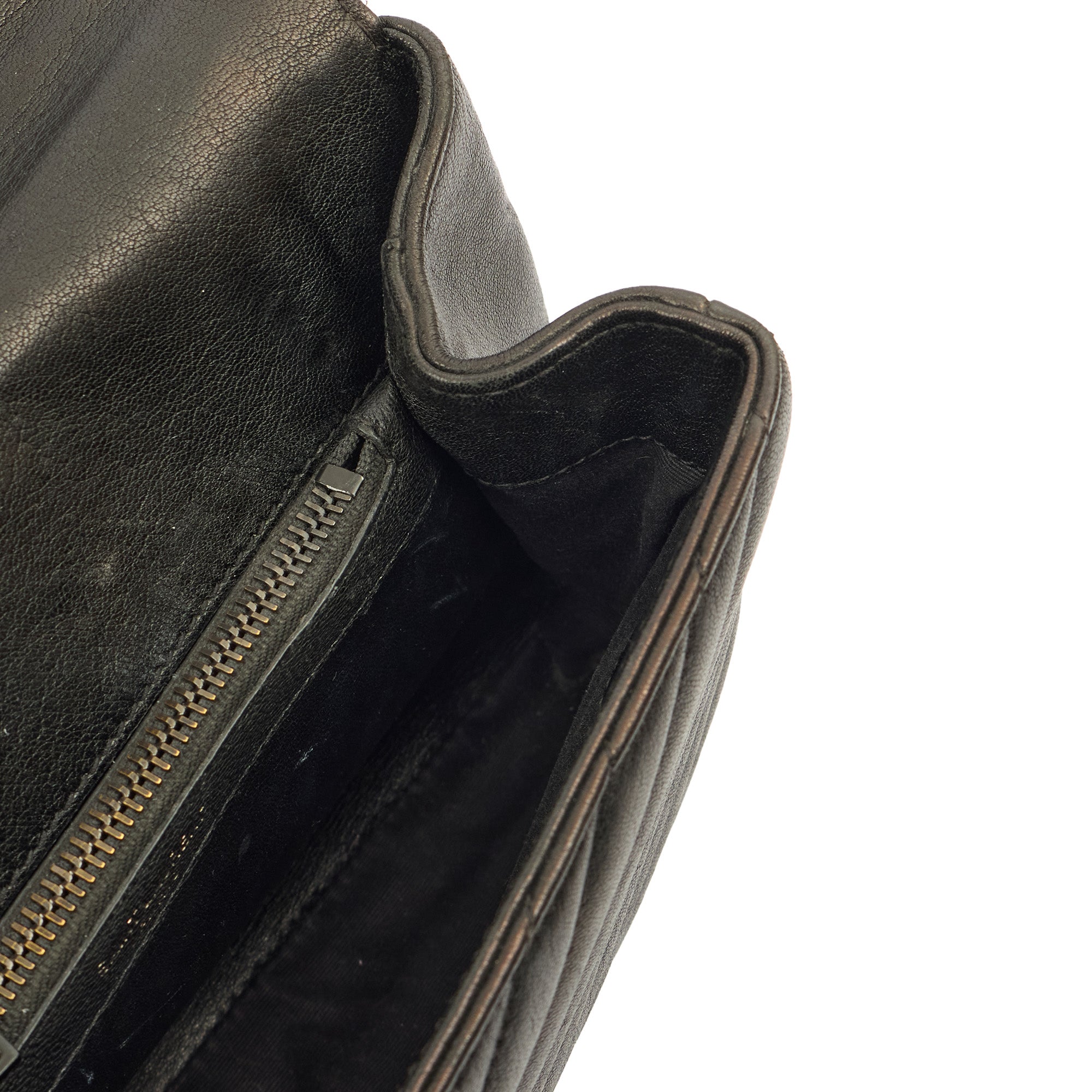 Saint Laurent Cross Body College - Medium in Black, Leather