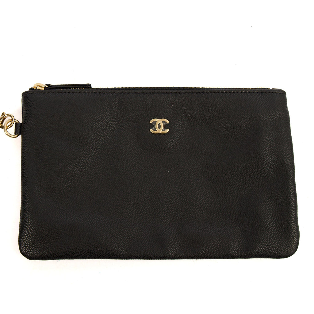 Chanel 25 - Medium in Black, Caviar Leather