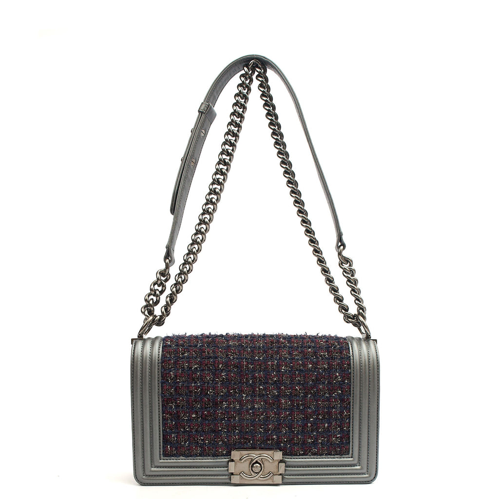 Chanel Shoulder Bag Boy - Medium in Multi, Fabric