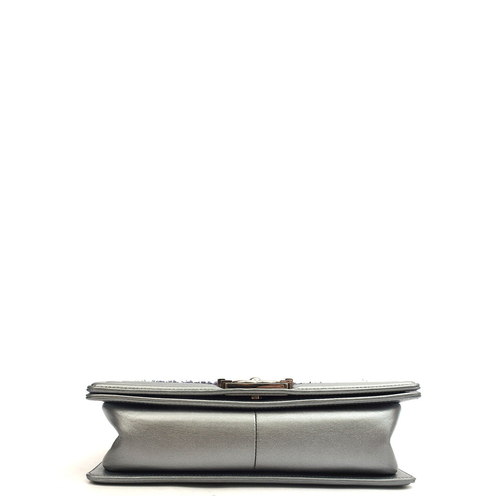 Chanel Shoulder Bag Boy - Medium in Multi, Fabric