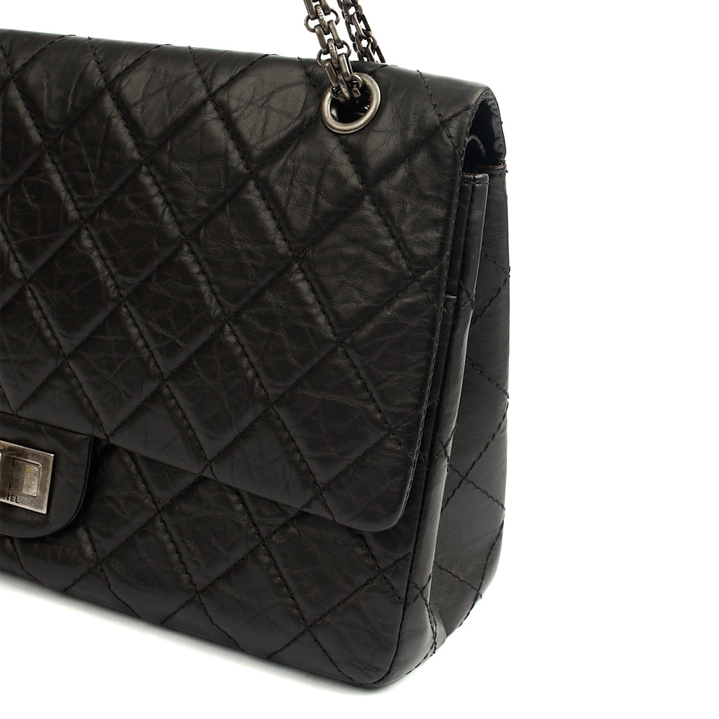 Chanel Shoulder Bag 2.55 Reissue - Maxi in Black, Crinkled Calfskin Leather