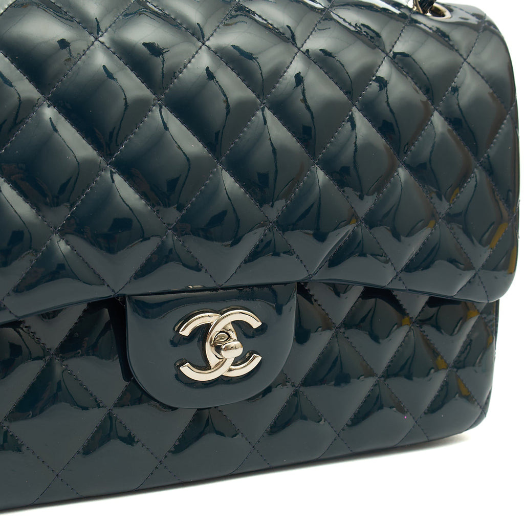 Chanel Shoulder Bag Classic Double Flap - Large in Blue, Patent Leather