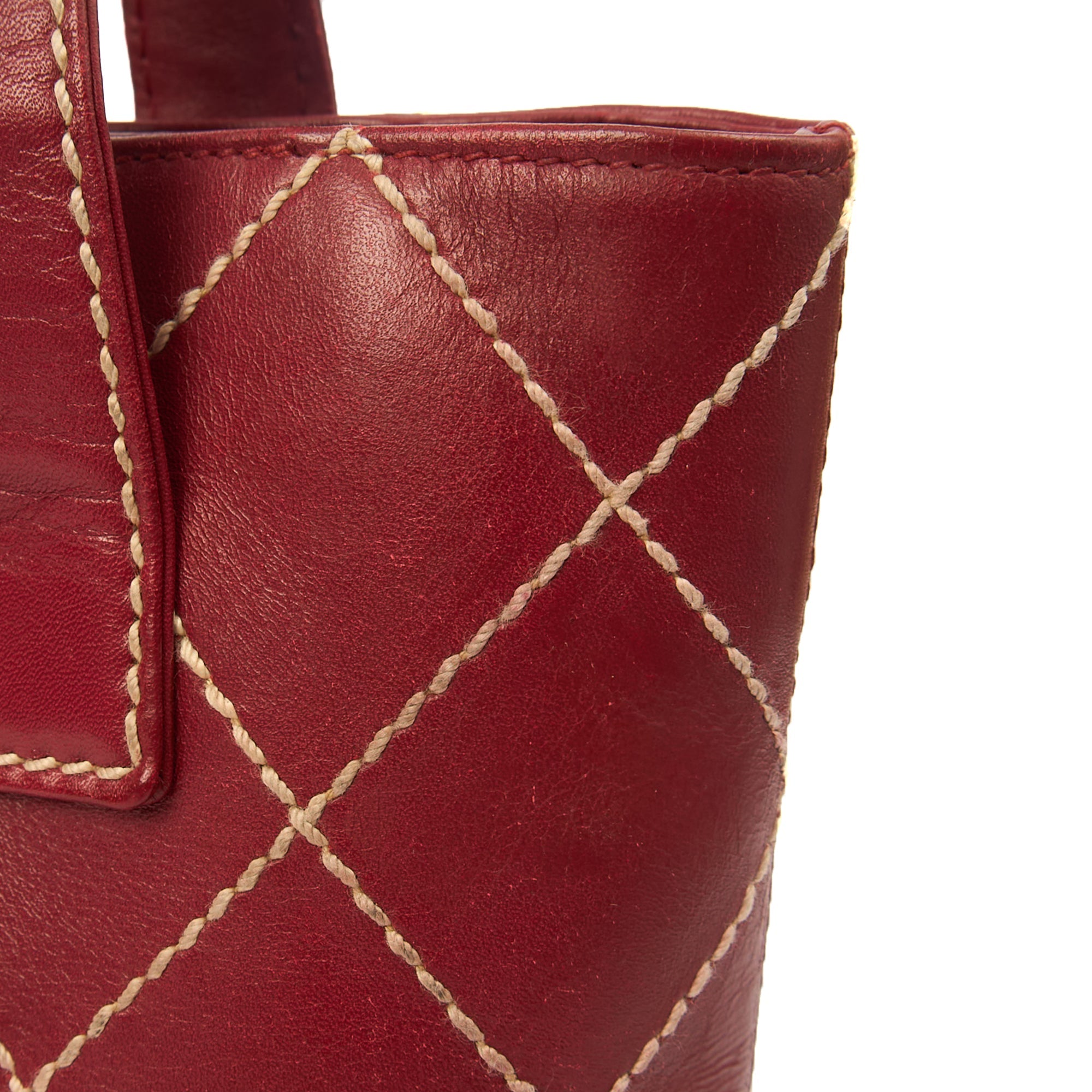 Chanel Tote Vintage Tote in Red, Calfskin Leather