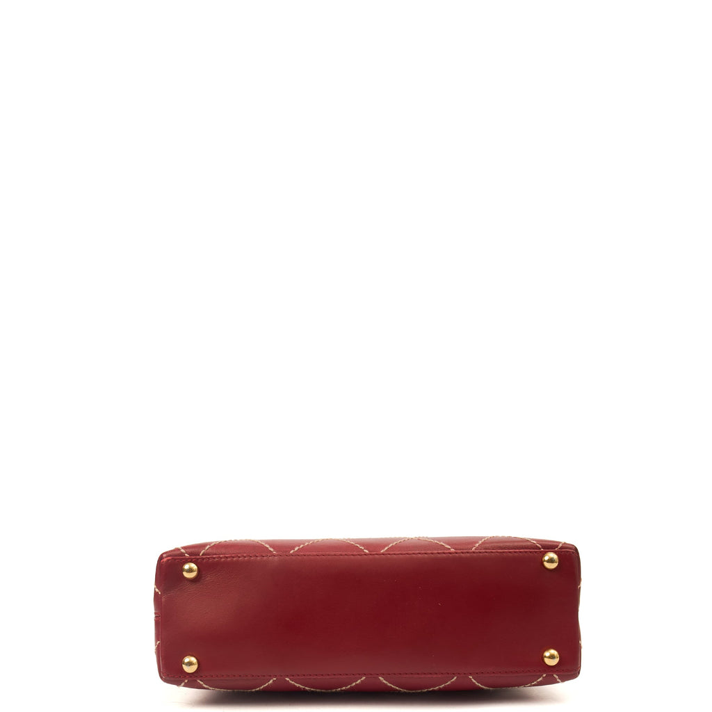 Chanel Tote Vintage Tote in Red, Calfskin Leather
