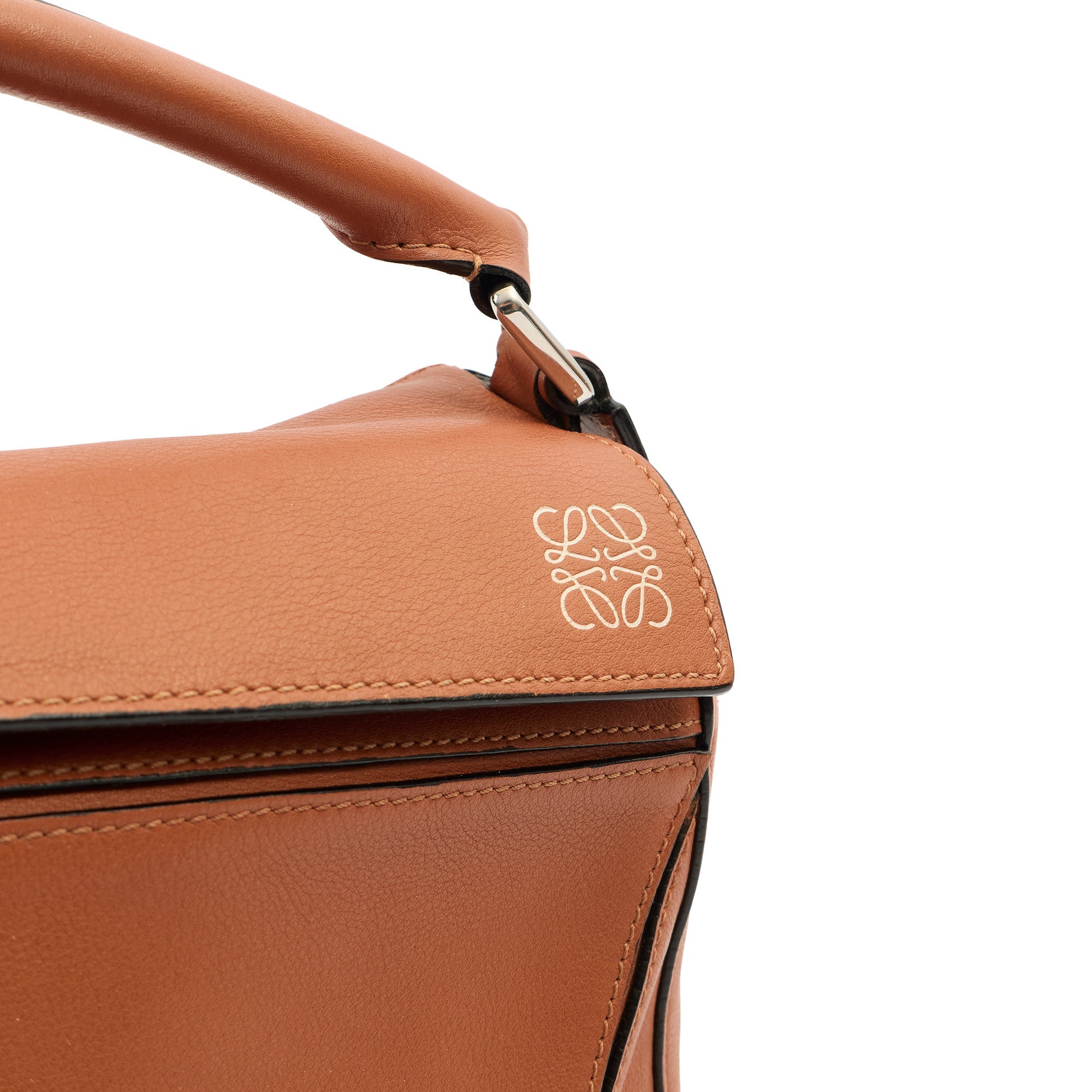 Loewe Cross Body Puzzle - Medium in Brown, Leather
