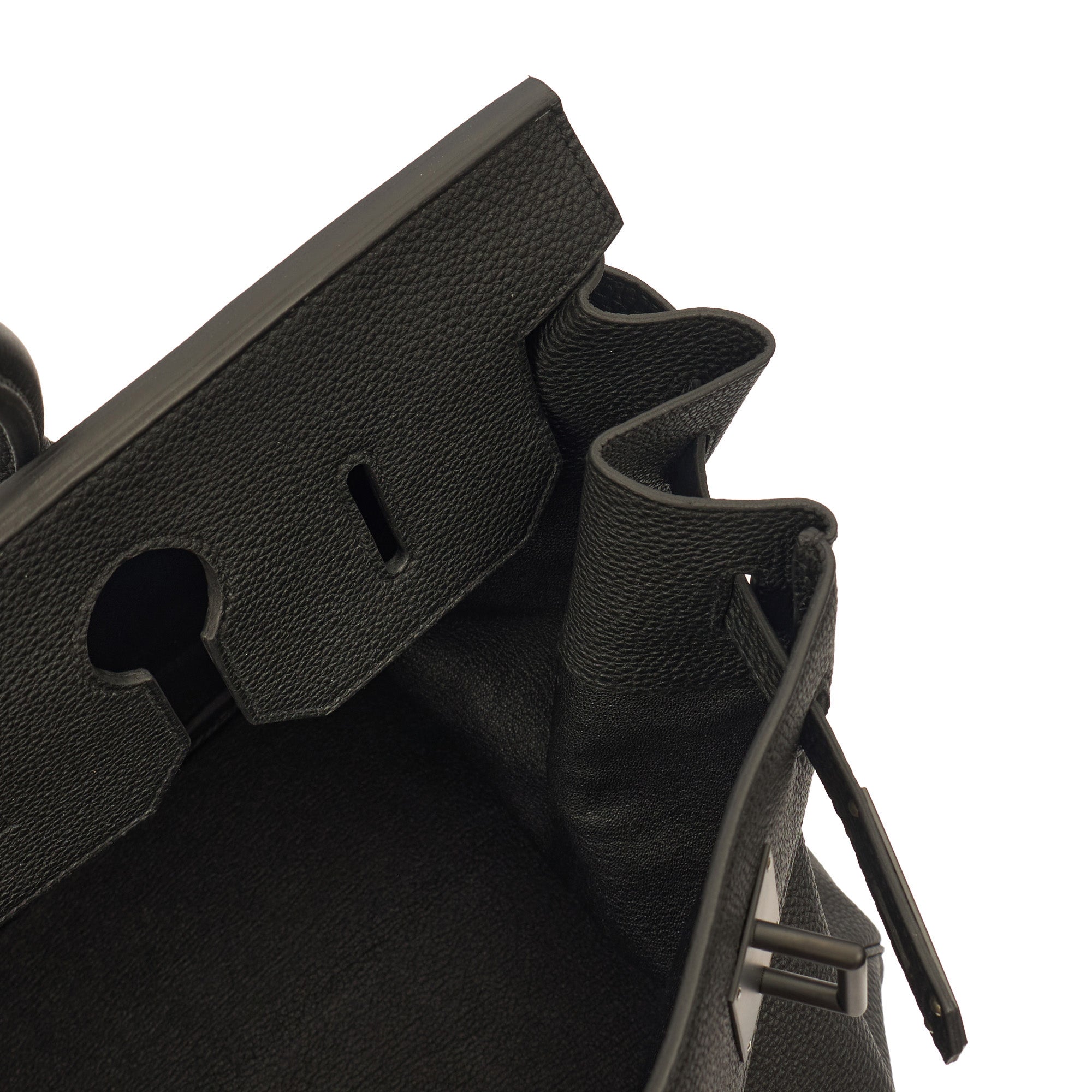 Hermes HAC 40 (Haut à Courroies) in Black, Togo Leather with So Black Hardware