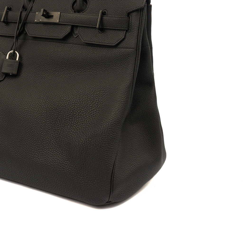 Hermes HAC 40 (Haut à Courroies) in Black, Togo Leather with So Black Hardware