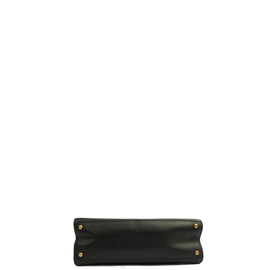 Chanel Tote Vintage Tote in Black, Caviar Leather