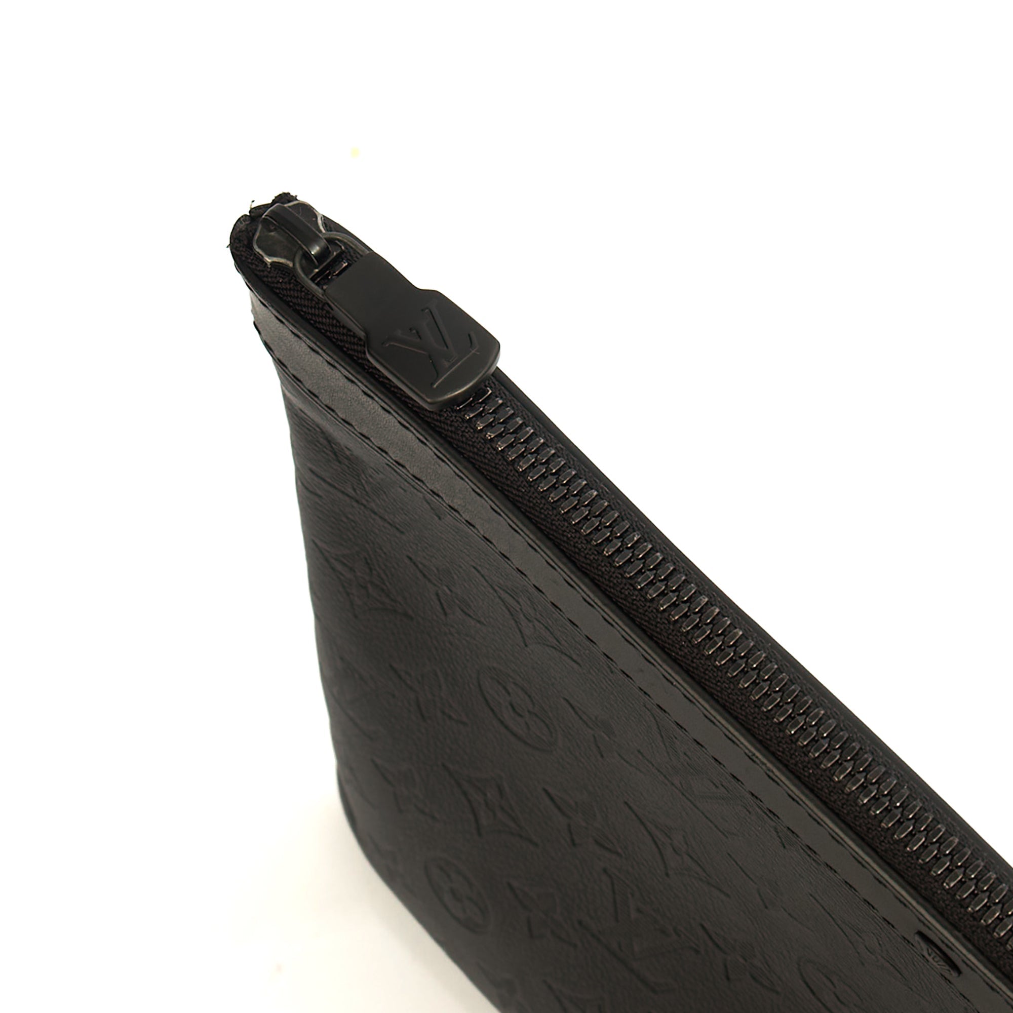 Louis Vuitton Clutch Pochette Discovery in invalid, invalid