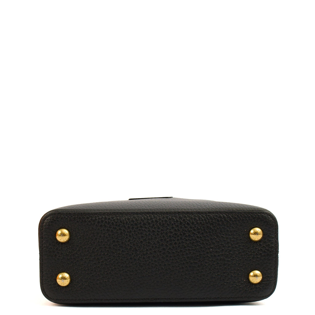 Louis Vuitton Mini Bag Capucines Mini in Black, Taurillon Leather