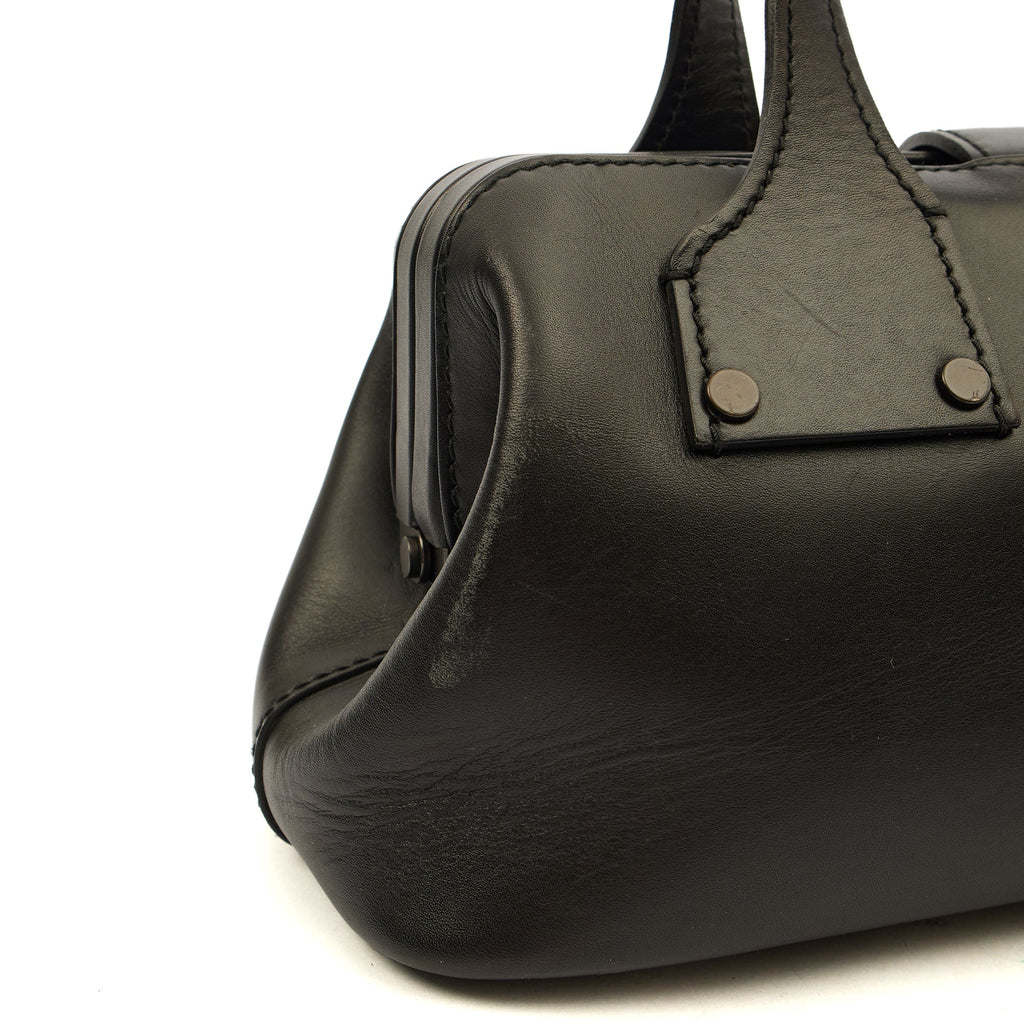 Gucci Top Handle Vintage Shoulder Bag in Black, Leather