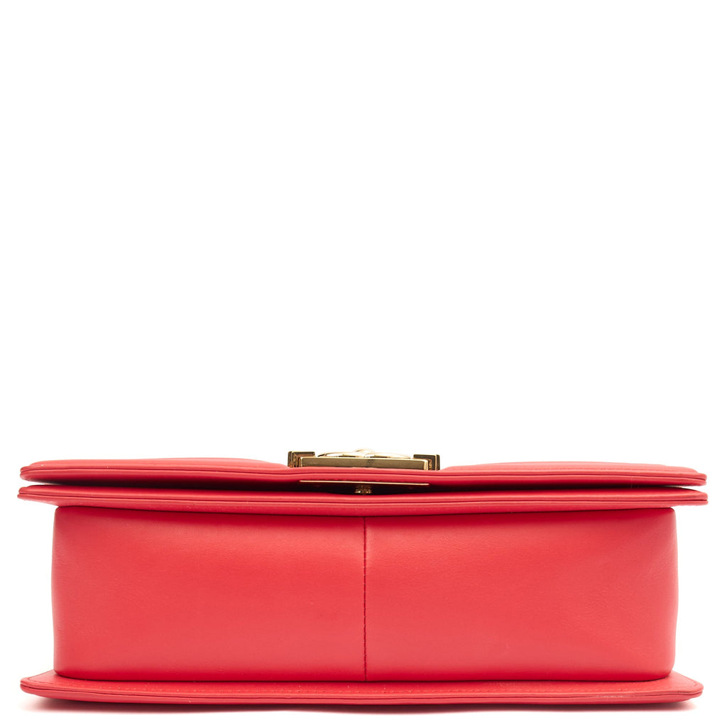 Chanel Shoulder Bag Boy - Medium in Pink, Calfskin Leather