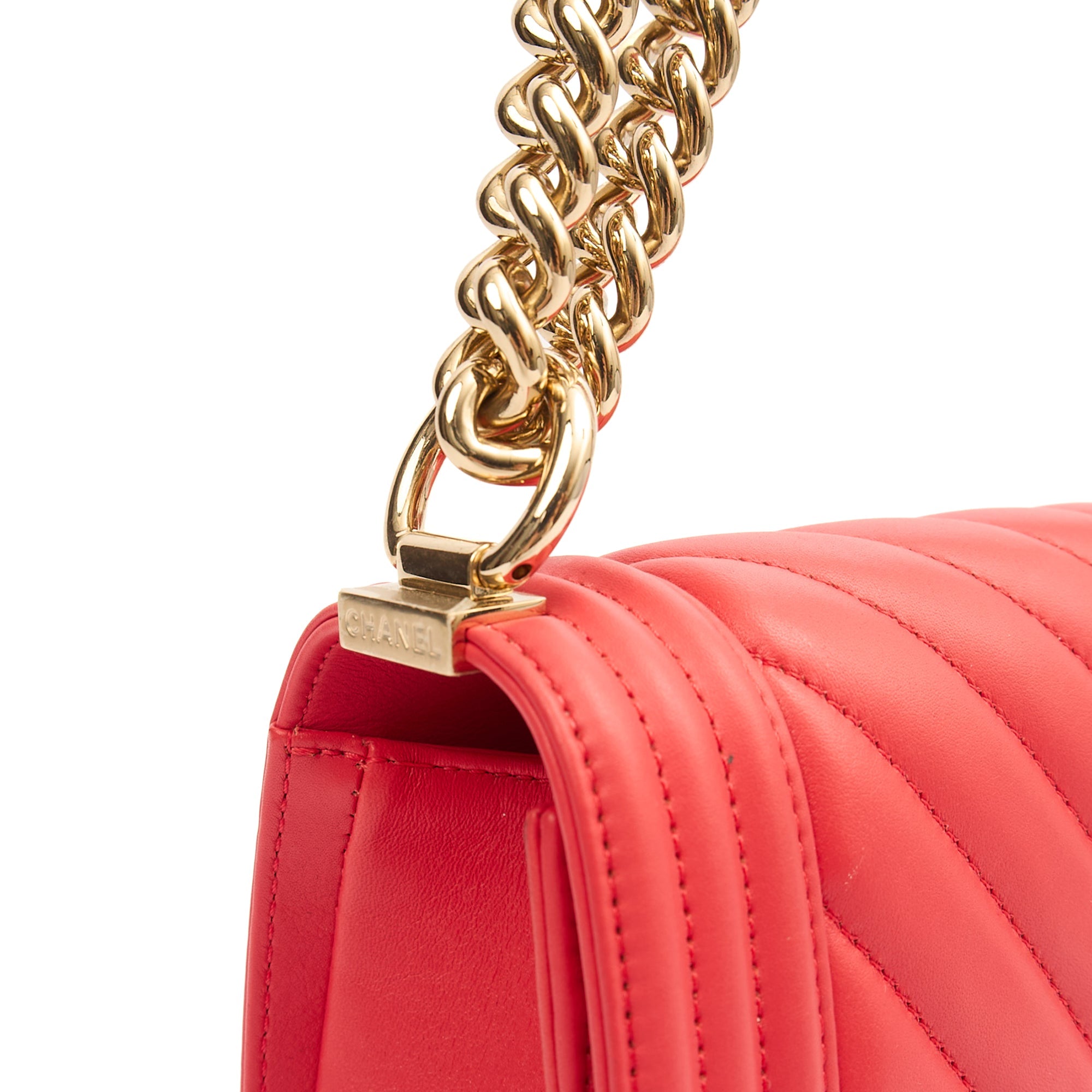 Chanel Shoulder Bag Boy - Medium in Pink, Calfskin Leather