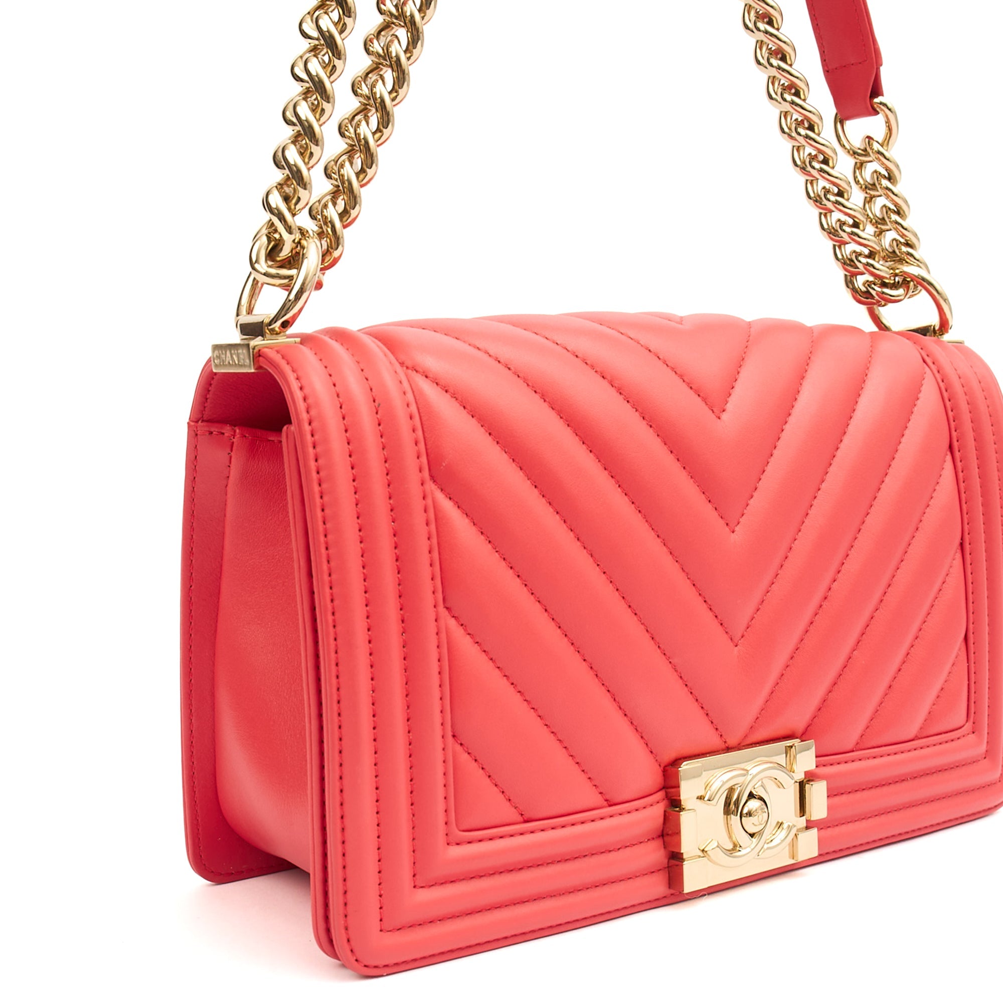 Chanel Shoulder Bag Boy - Medium in Pink, Calfskin Leather