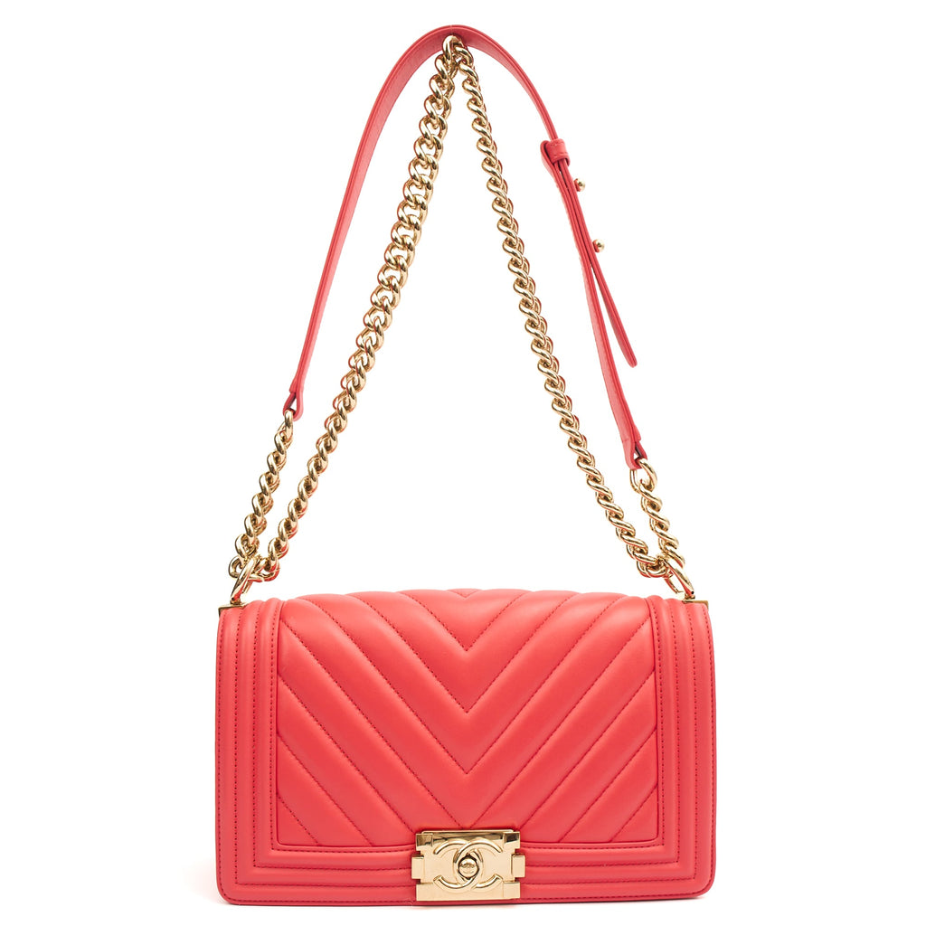 Chanel Shoulder Bag Boy - Medium in Pink, Calfskin Leather