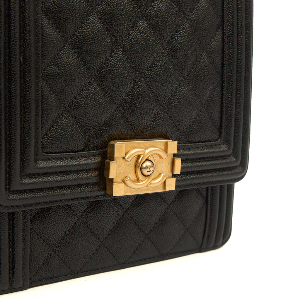Chanel Shoulder Bag North South Boy in Black, Caviar Leather