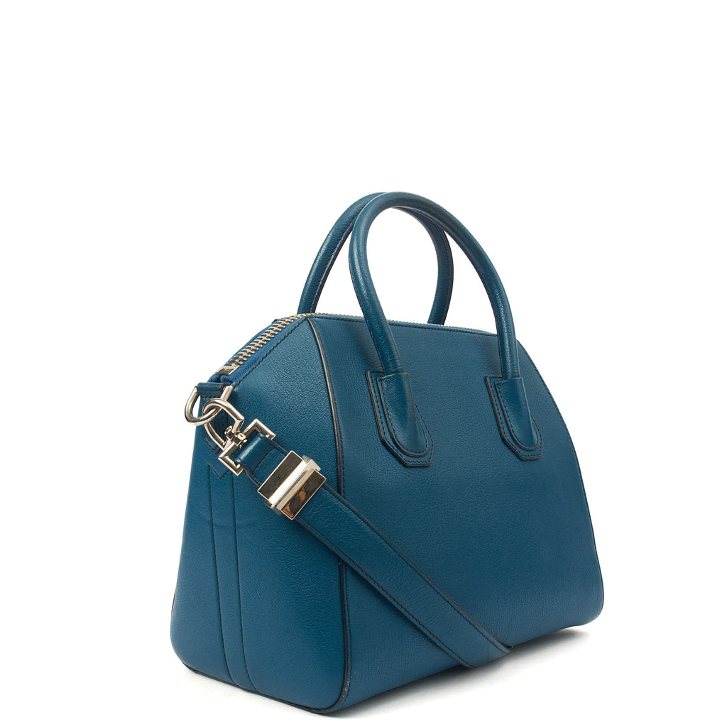Givenchy Top Handle Antigona - Small in Blue, Leather