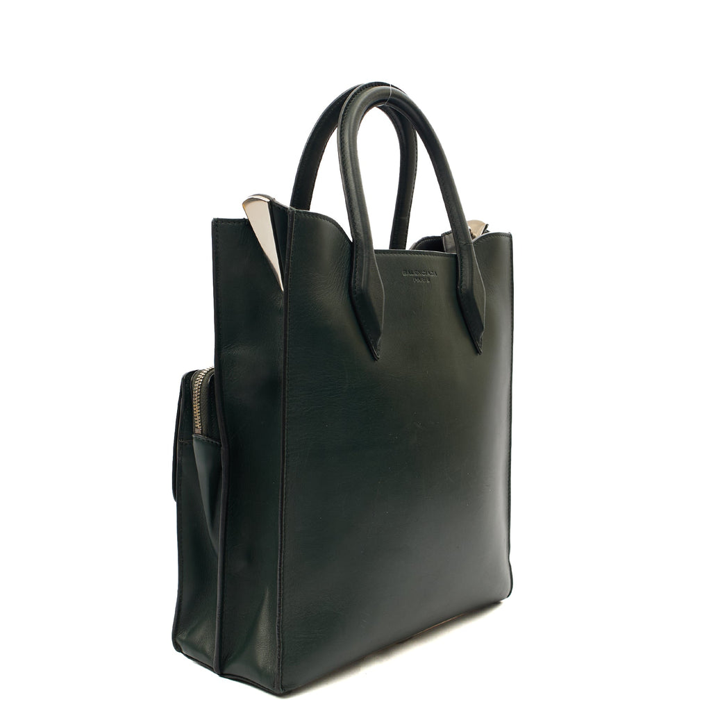 Balenciaga Tote Maillon Tote in Green, Leather