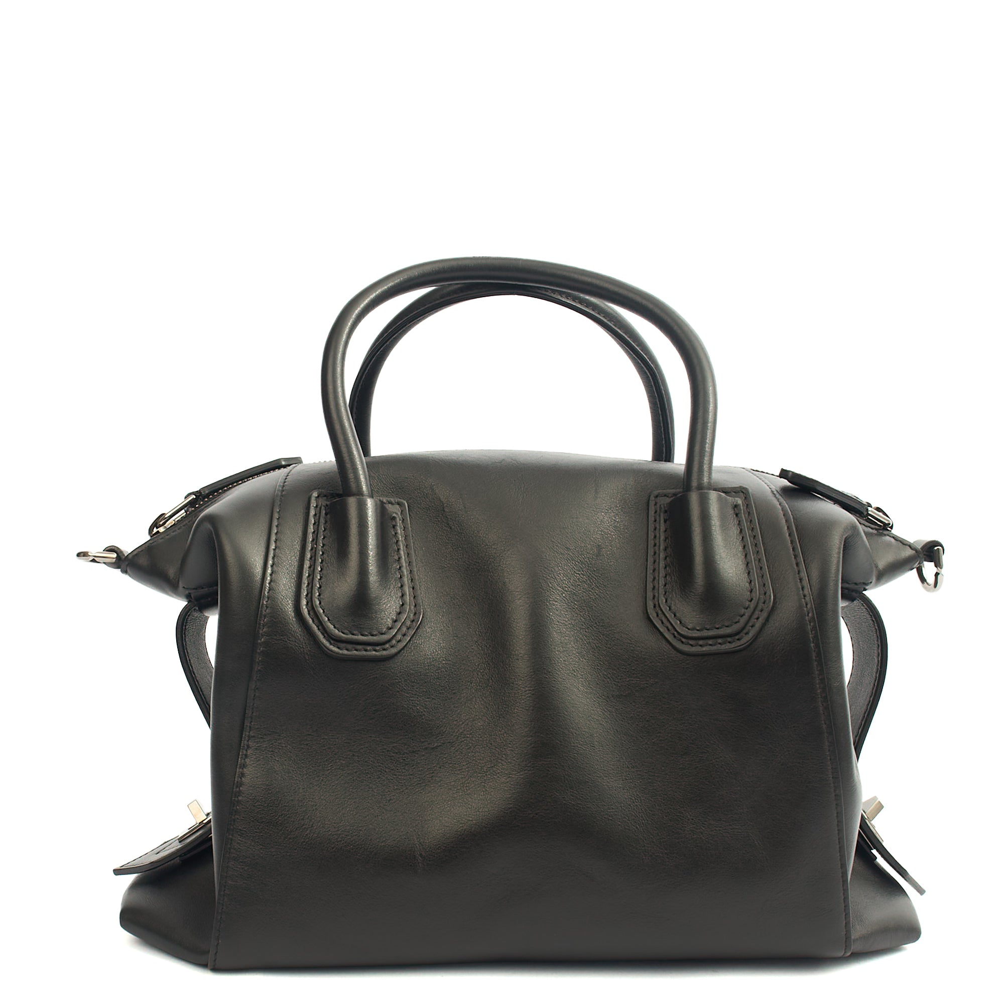 Givenchy Shoulder Bag Antigona Soft - Medium in Black, Leather