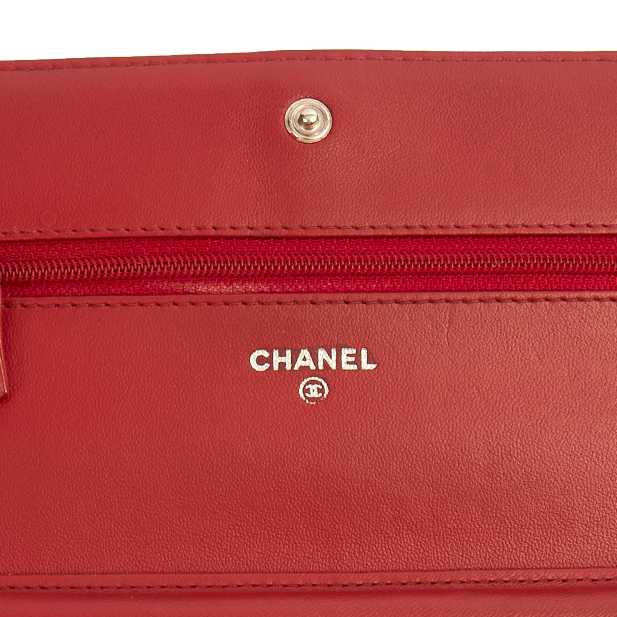 Chanel Cross Body Camellia - Wallet On Chain in Red, Lambskin Leather