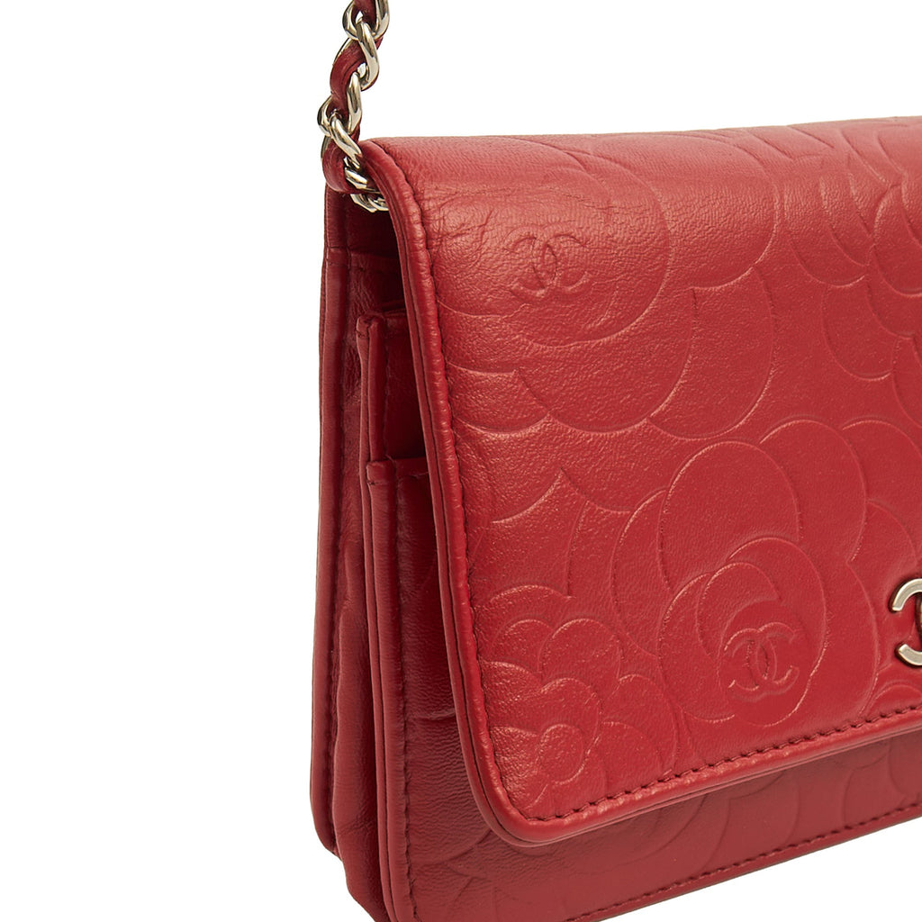 Chanel Cross Body Camellia - Wallet On Chain in Red, Lambskin Leather