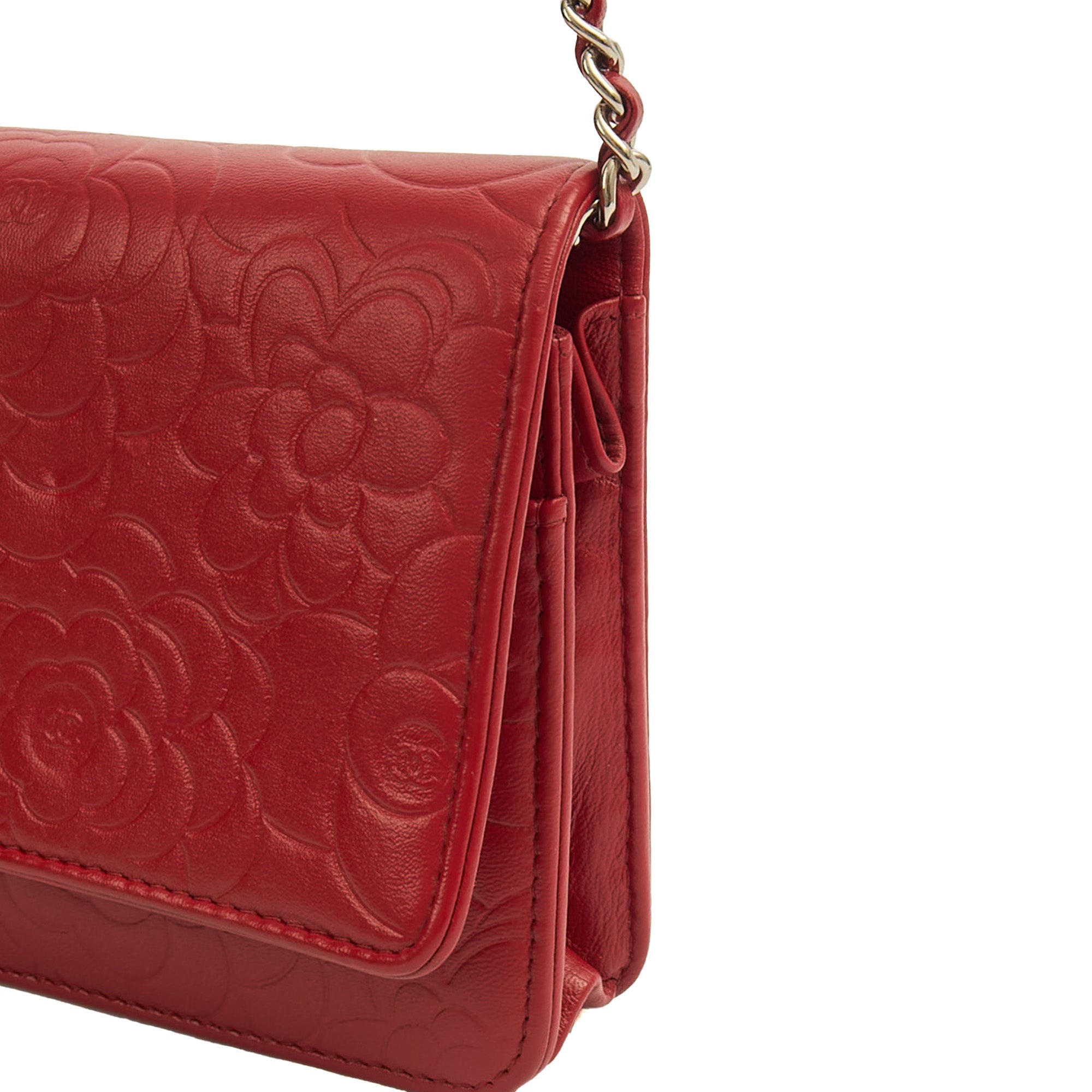 Chanel Cross Body Camellia - Wallet On Chain in Red, Lambskin Leather