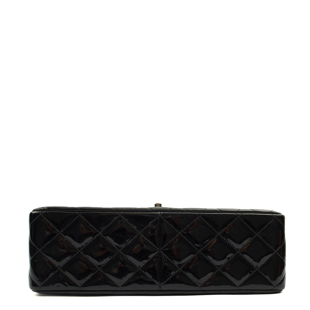 Chanel Shoulder Bag Classic Double Flap - Medium in Black, Patent Leather