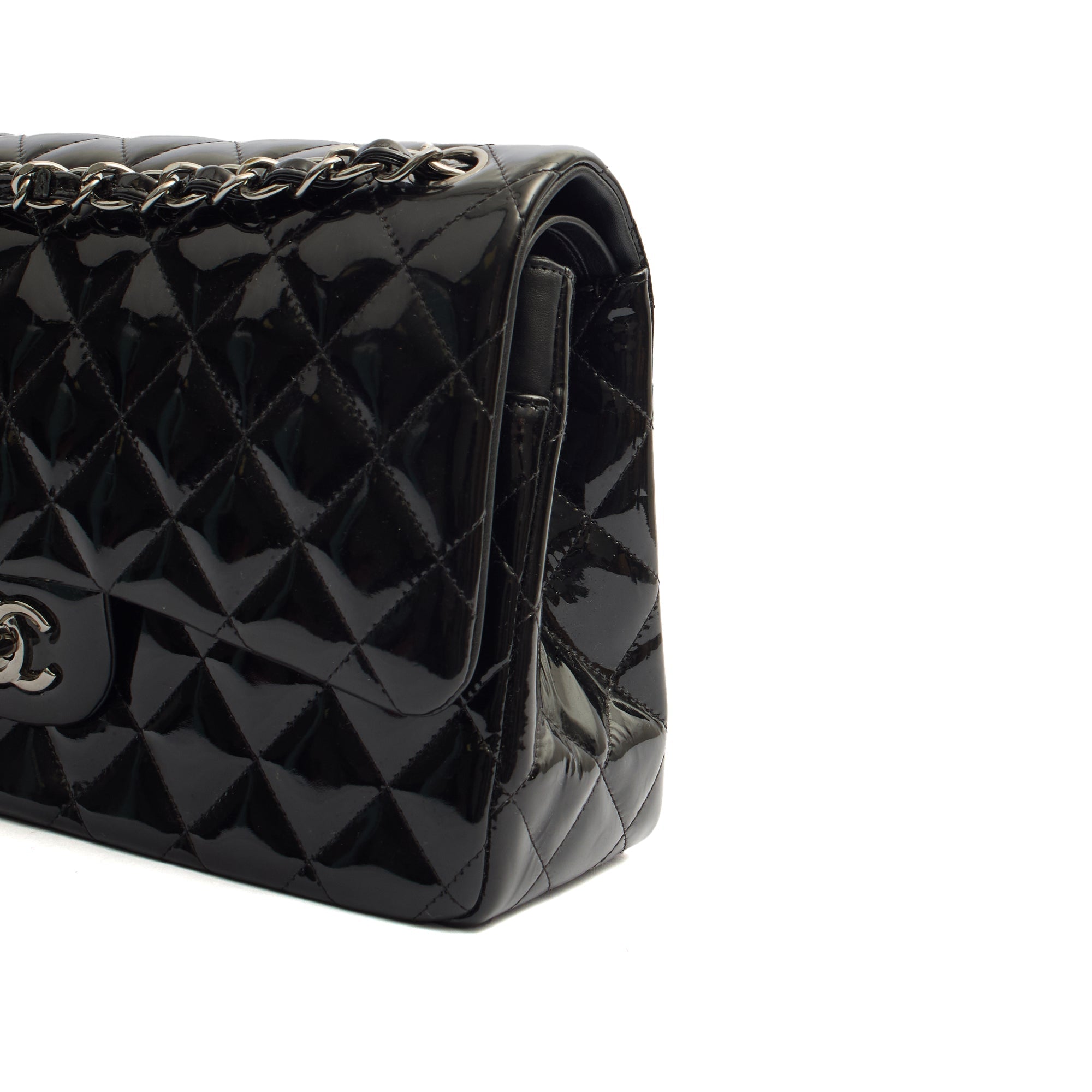Chanel Shoulder Bag Classic Double Flap - Medium in Black, Patent Leather