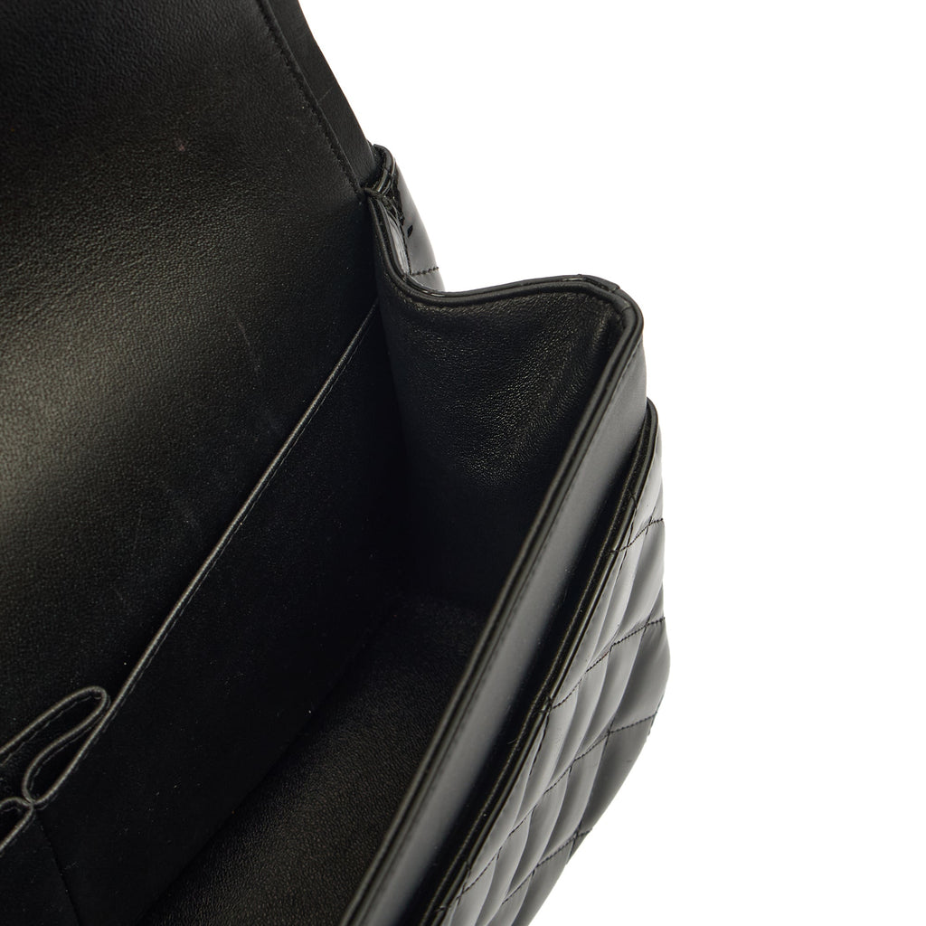 Chanel Shoulder Bag Classic Double Flap - Medium in Black, Patent Leather