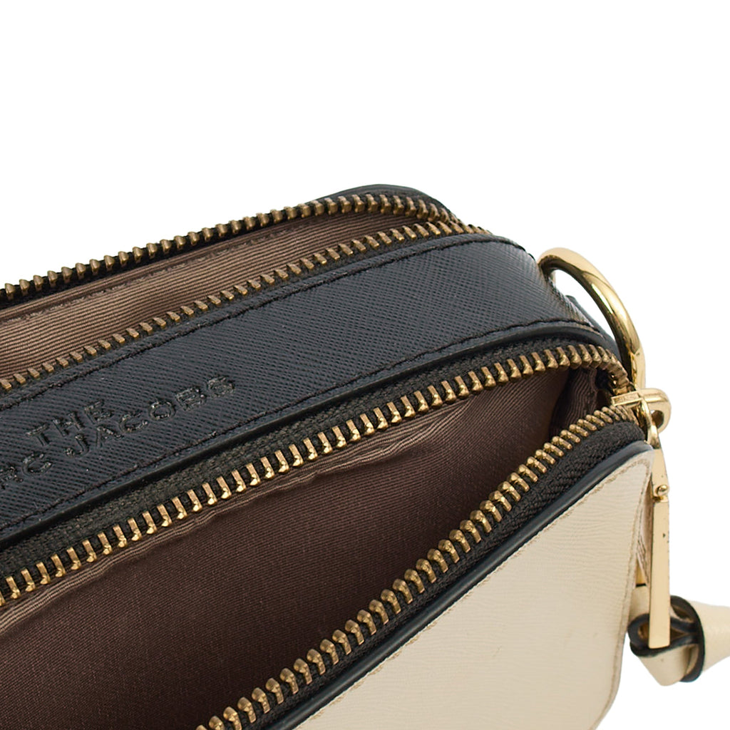 Marc Jacobs Cross Body Snapshot in cloud white, Leather