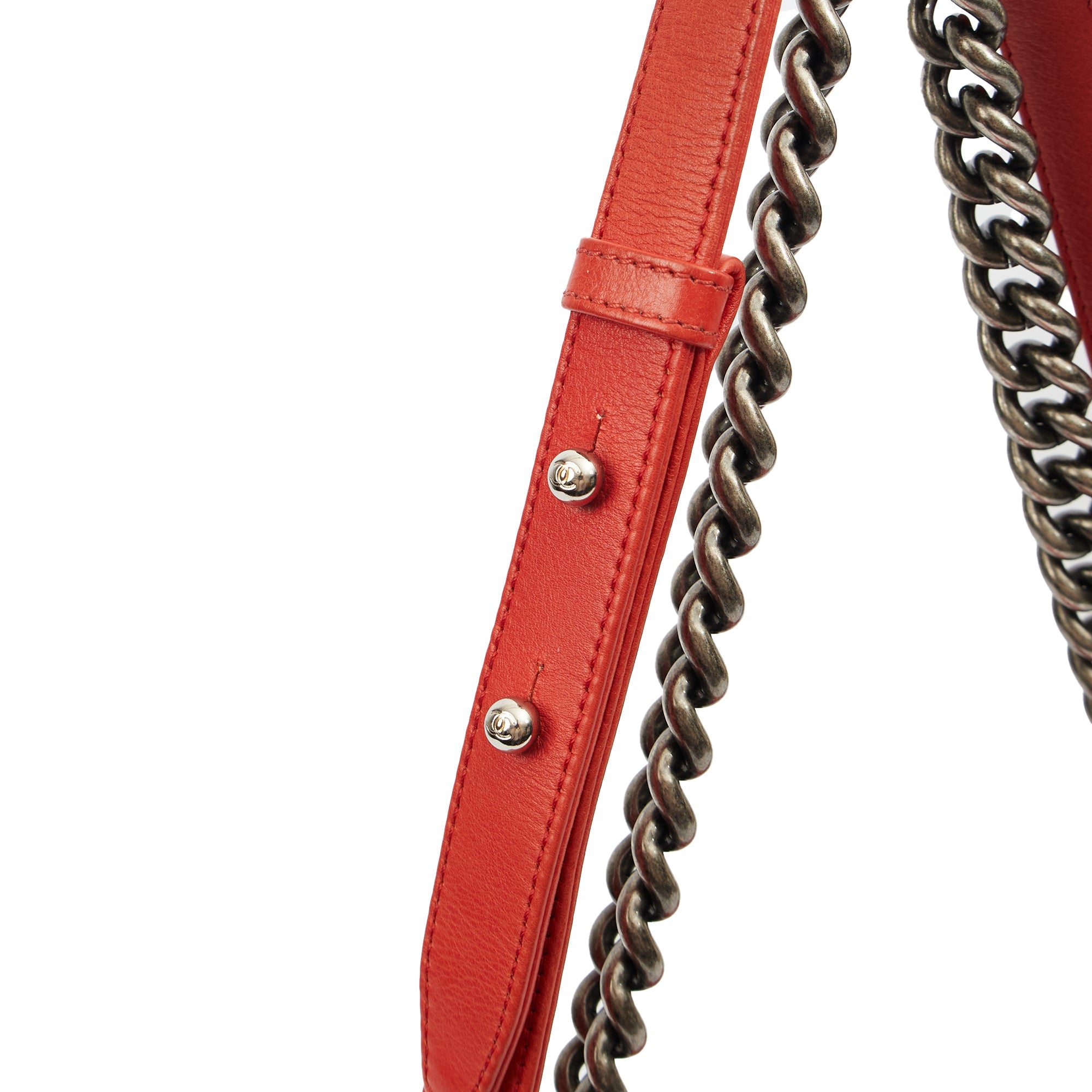Chanel Shoulder Bag Boy - Medium in Red, Calfskin Leather