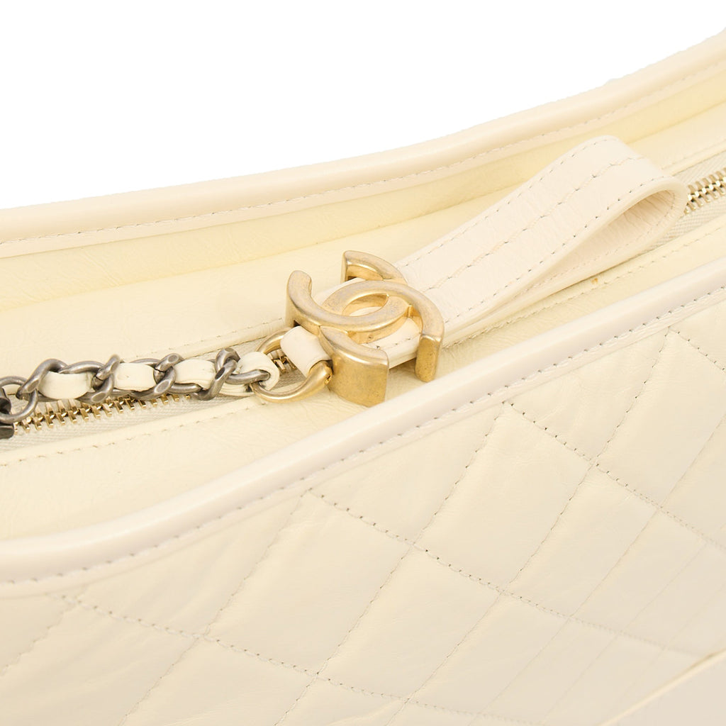 Chanel Shoulder Bag Gabrielle Hobo - Large in Cream, Leather