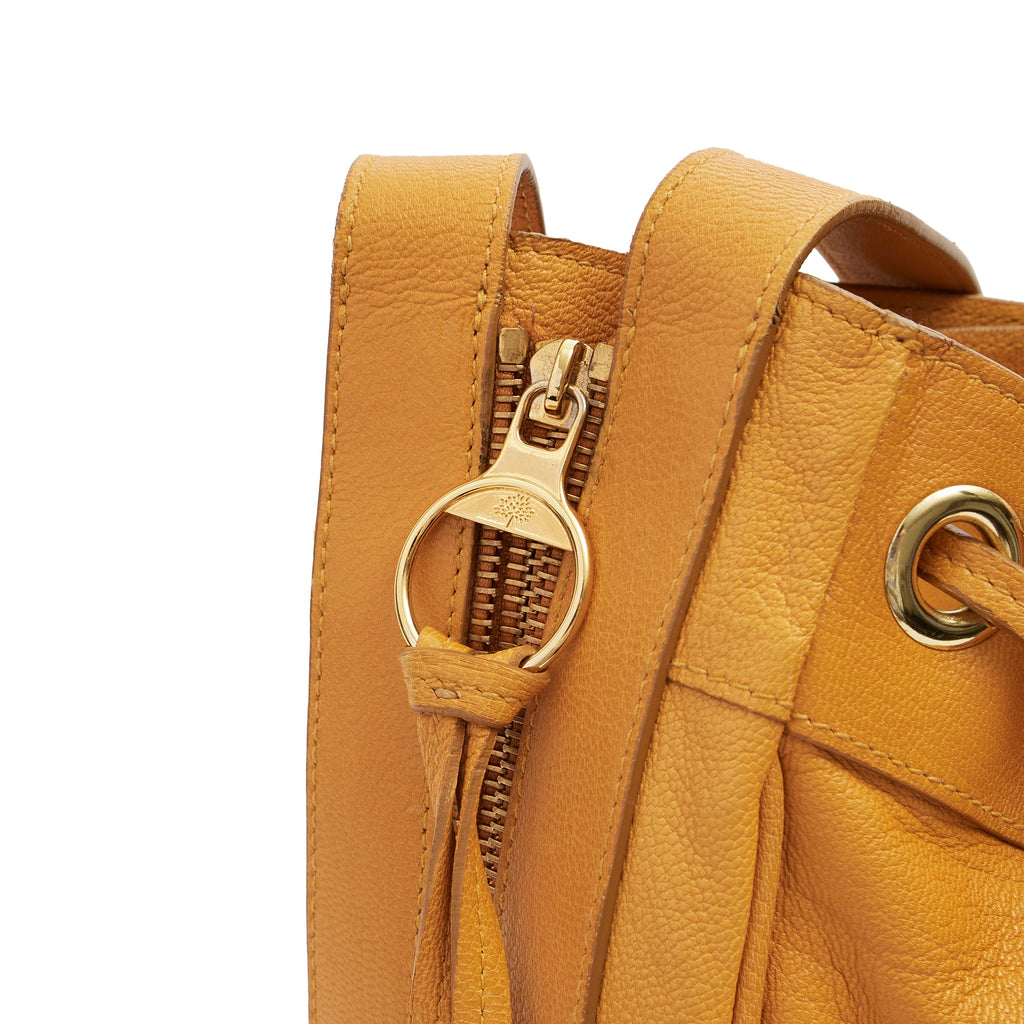 Mulberry Bucket Bag Poppy in Yellow, Leather