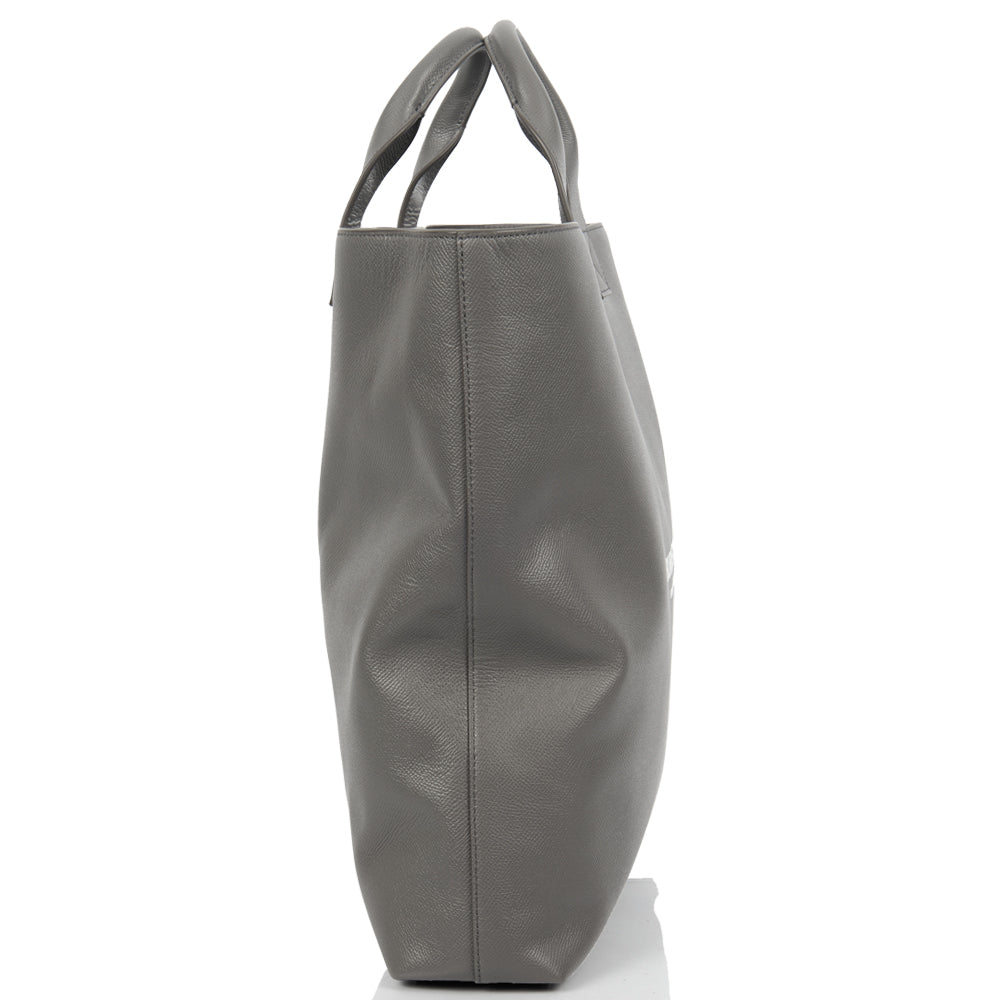 Burberry Tote in Grey, Leather