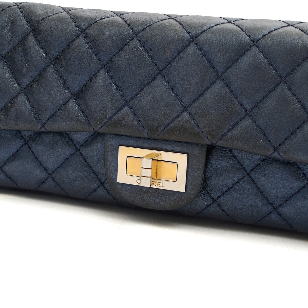 Chanel Shoulder Bag 2.55 Reissue East West Clutch in Blue, Crinkled Calfskin Leather