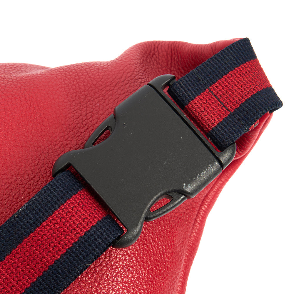 Gucci Bum Bag in Red, Leather