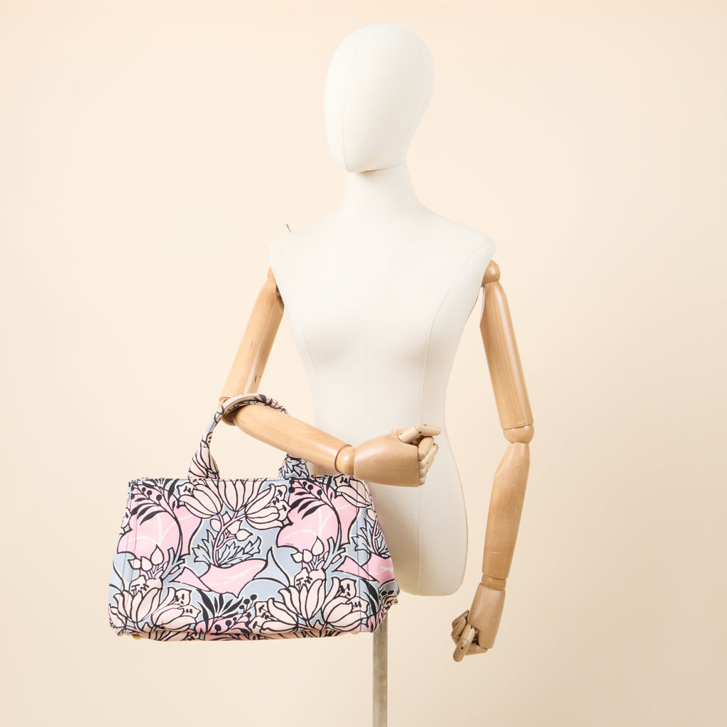 Prada Tote Logo Tote Bag in Pink, Canvas