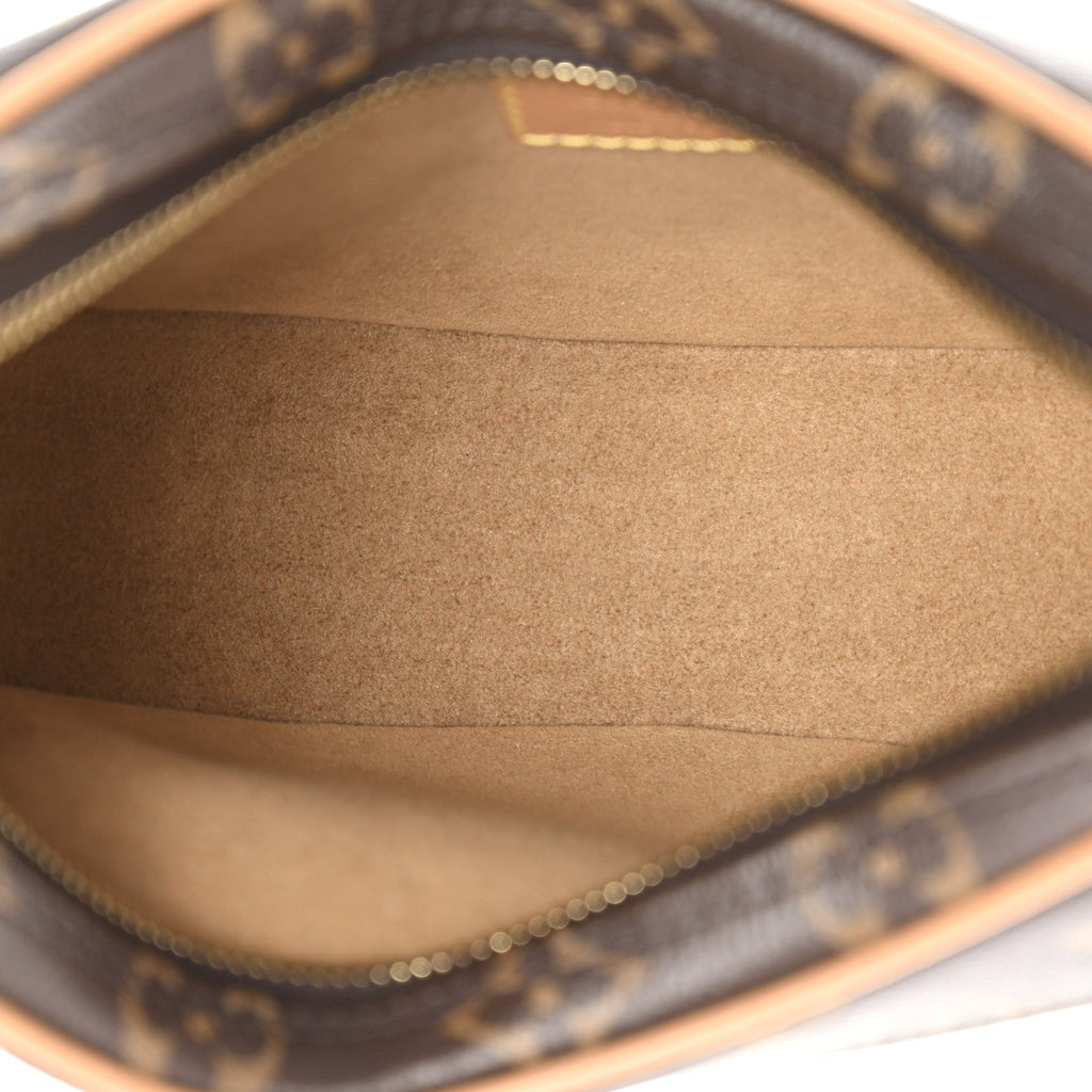 Monogram Loop