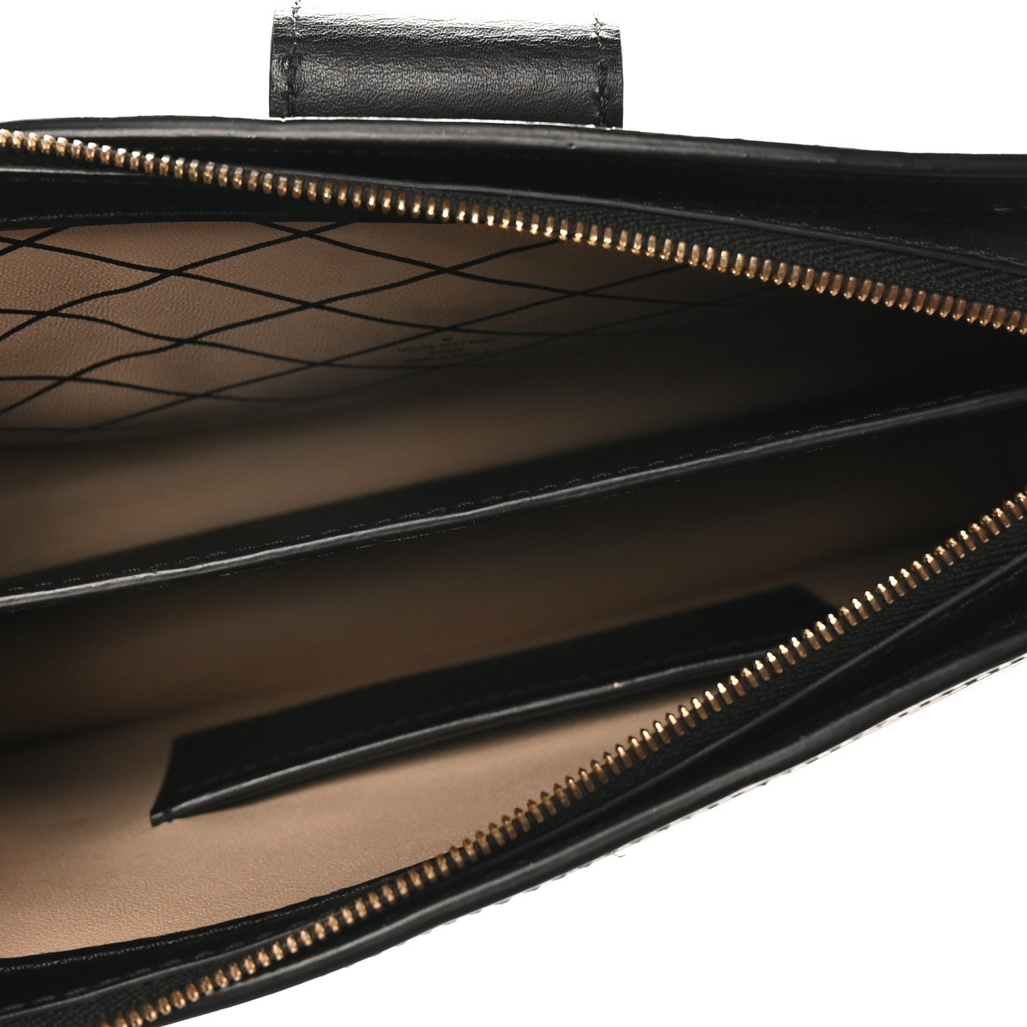 Epi Trunk Clutch Black